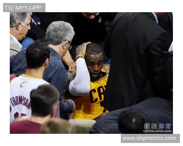 骑士与勇士G4精彩集锦回顾激烈对决瞬间与精彩表现分析 骑士与勇士G4精彩集锦回顾激烈对决瞬间与精彩表现分析